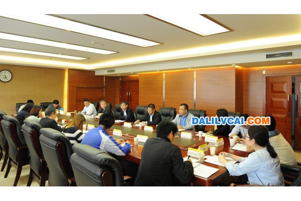 2015年中國國際鋁業(yè)大會主題探討現(xiàn)場圖
