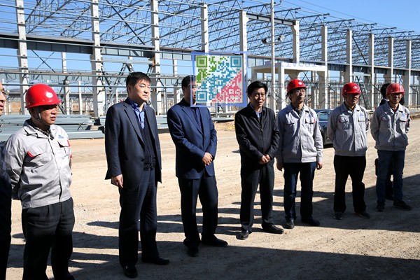 銅川市委常委、副市長何尚民深入美鑫西北耐物流園和30萬噸鋁鎂合金項目工地調研