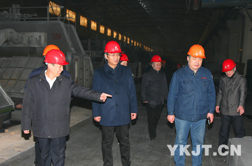 兗礦集團董事岳寶德到電鋁公司車間參觀調(diào)研