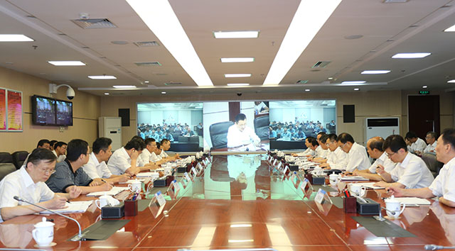 中鋁公司召開黨建工作暨“兩學(xué)一做”視頻會(huì)議現(xiàn)場(chǎng)