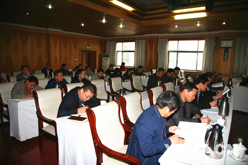 電鋁公司“兩學(xué)一做”學(xué)習(xí)教育工作推進(jìn)會(huì)傳達(dá)學(xué)習(xí)全國(guó)國(guó)企黨建會(huì)精神